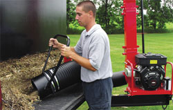 Giant-Vac Hitch Mount Truck Loader